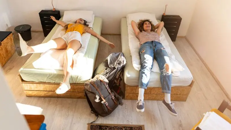 Indians Are Rethinking Holiday Stays! Alternative Accommodation Market May Hit ₹415 Crore By FY29