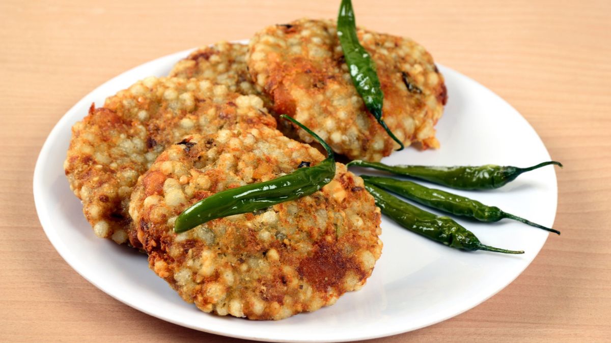 12,500 Sabudana Vadas, 20% More Band-Aids: Navratri Numbers Reveal The Garba Rush