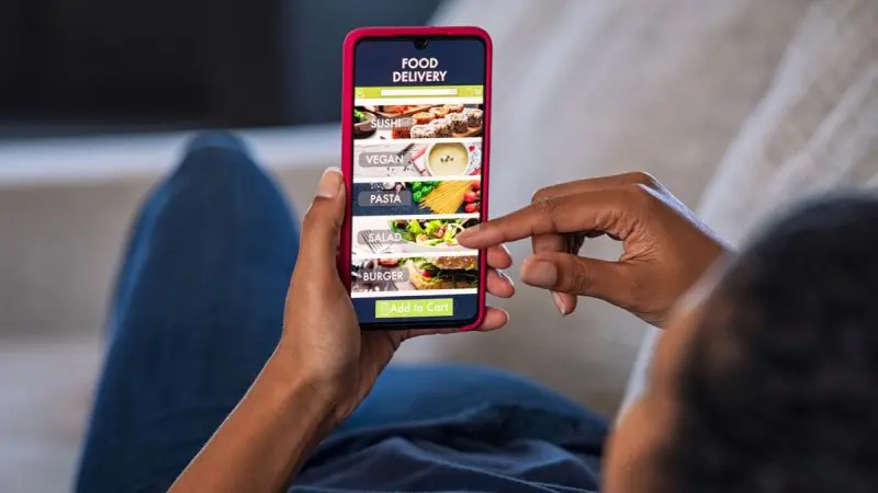 What Is Zomato’s Mehmaan Mode? A New Feature To Help Guests Order Food Without Any Worry!