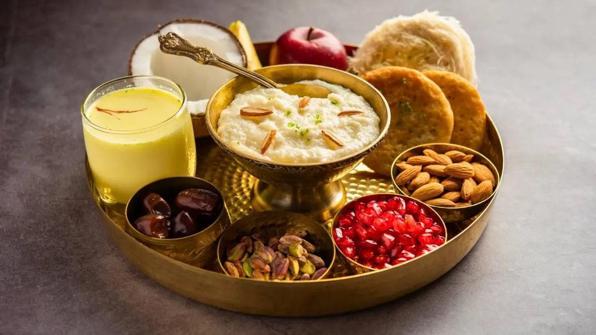 Fasting This Karwa Chauth? 10 Things To Add For Sargi To Help Stay Hydrated & Energised