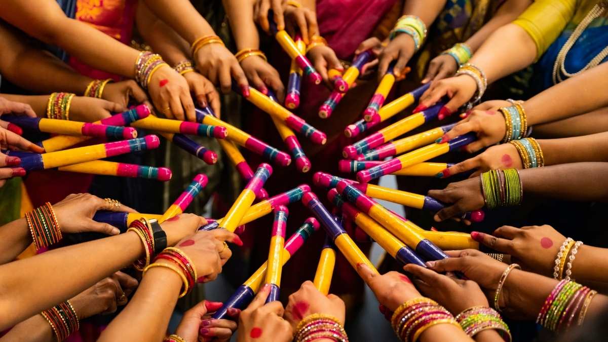 7 Ways To Indulge In Festive Spirit In The UAE This Navratre & Diwali Season