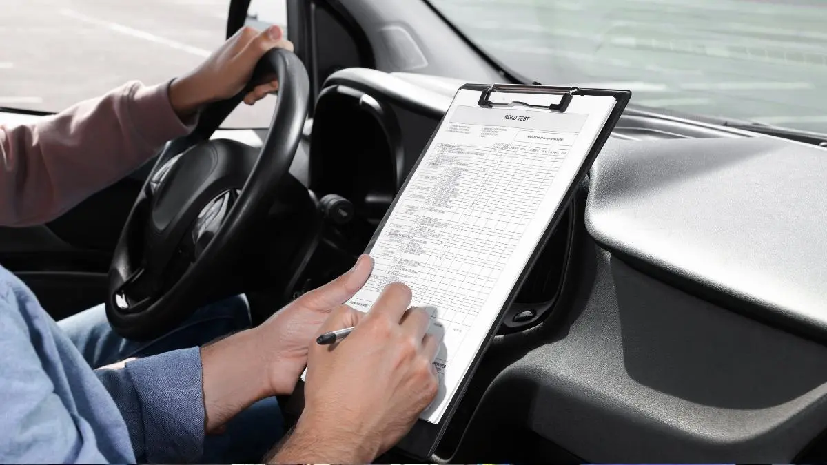 Planning To Apply For Driver’s License In The UAE? This New Rule Would Make It Harder To Pass!