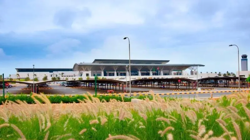 Royal Pythons Seized At Muscat International Airport To Power Slap Returning To Abu Dhabi; 5 GCC Updates